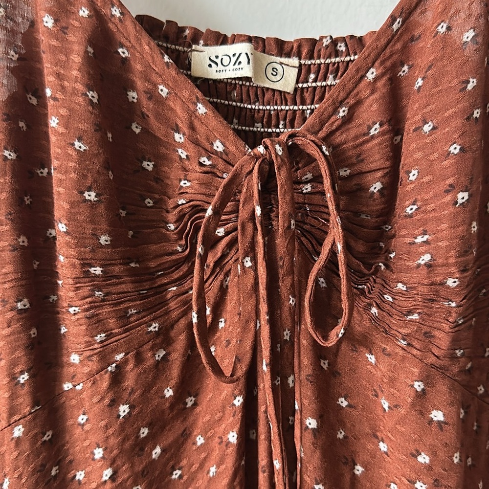 Sozy Dress - Picture 2 of 4
